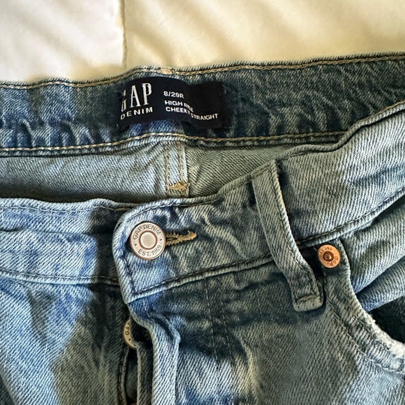 GAP Cheeky Straight High Rise Jeans - Picture 3 of 5
